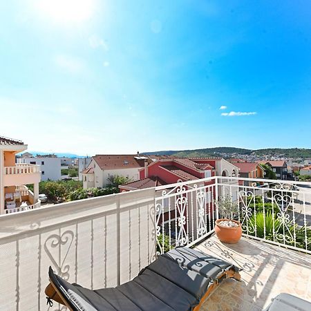 Apartment Dajana Trogir Bagian luar foto