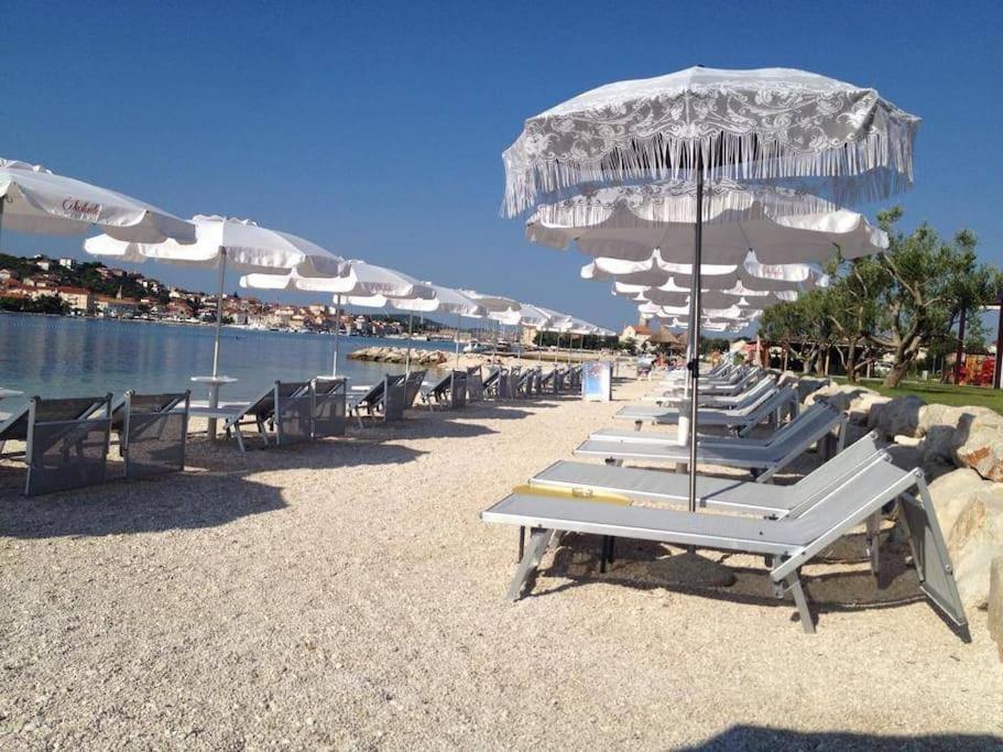 Apartment Dajana Trogir Bagian luar foto