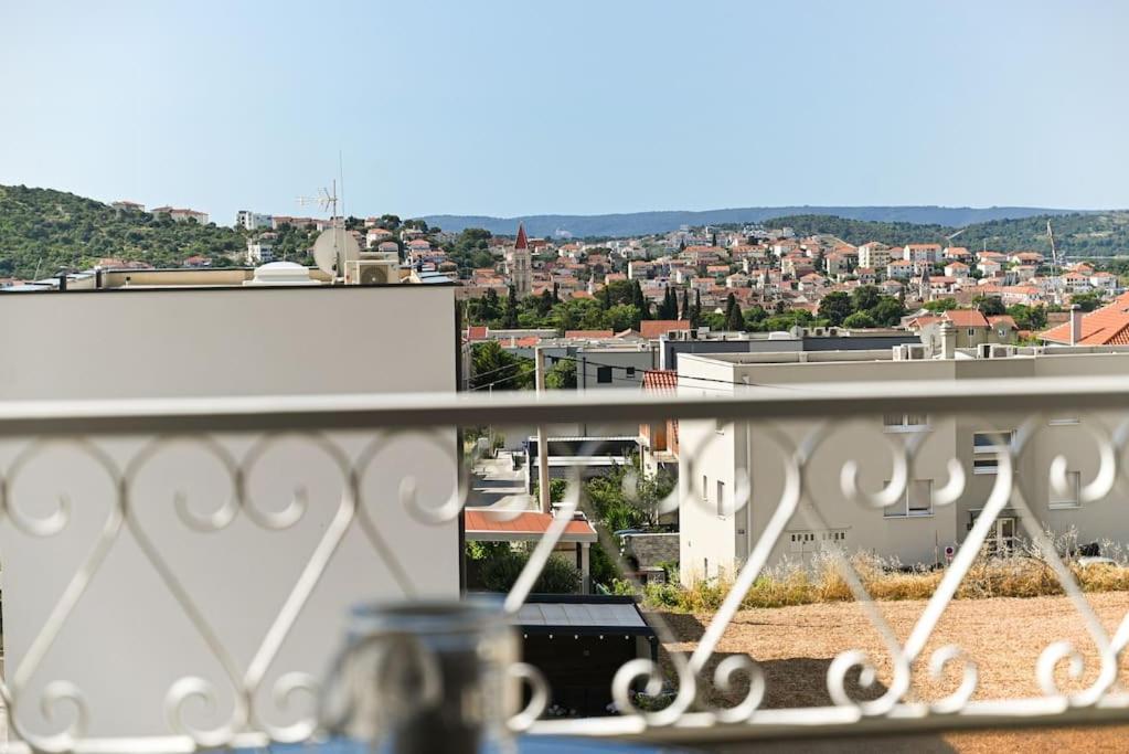 Apartment Dajana Trogir Bagian luar foto
