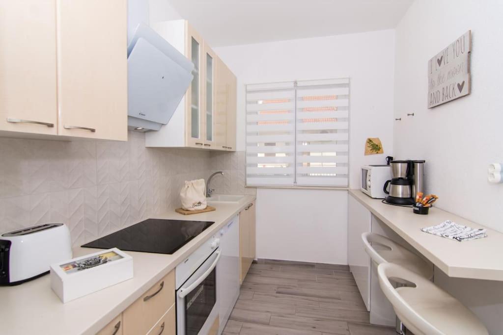 Apartment Dajana Trogir Bagian luar foto