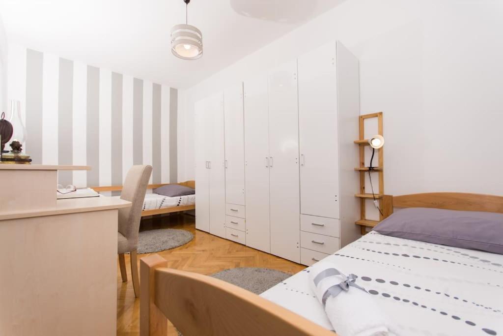 Apartment Dajana Trogir Bagian luar foto