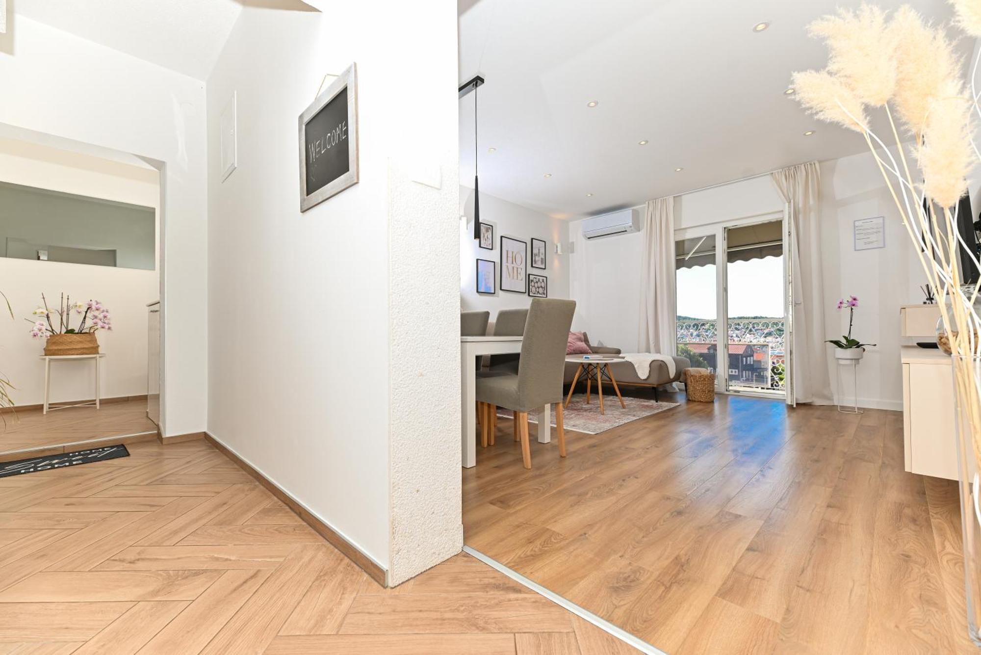 Apartment Dajana Trogir Bagian luar foto