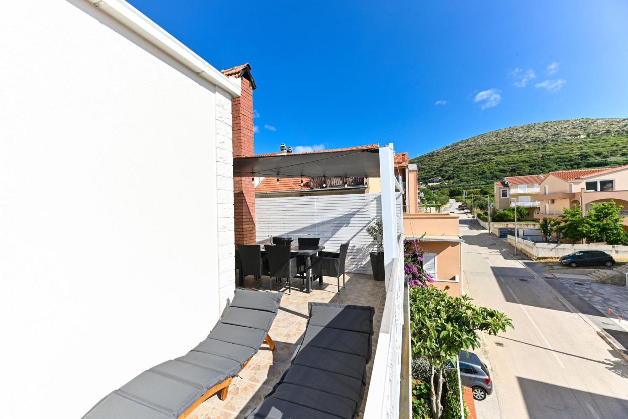 Apartment Dajana Trogir Bagian luar foto