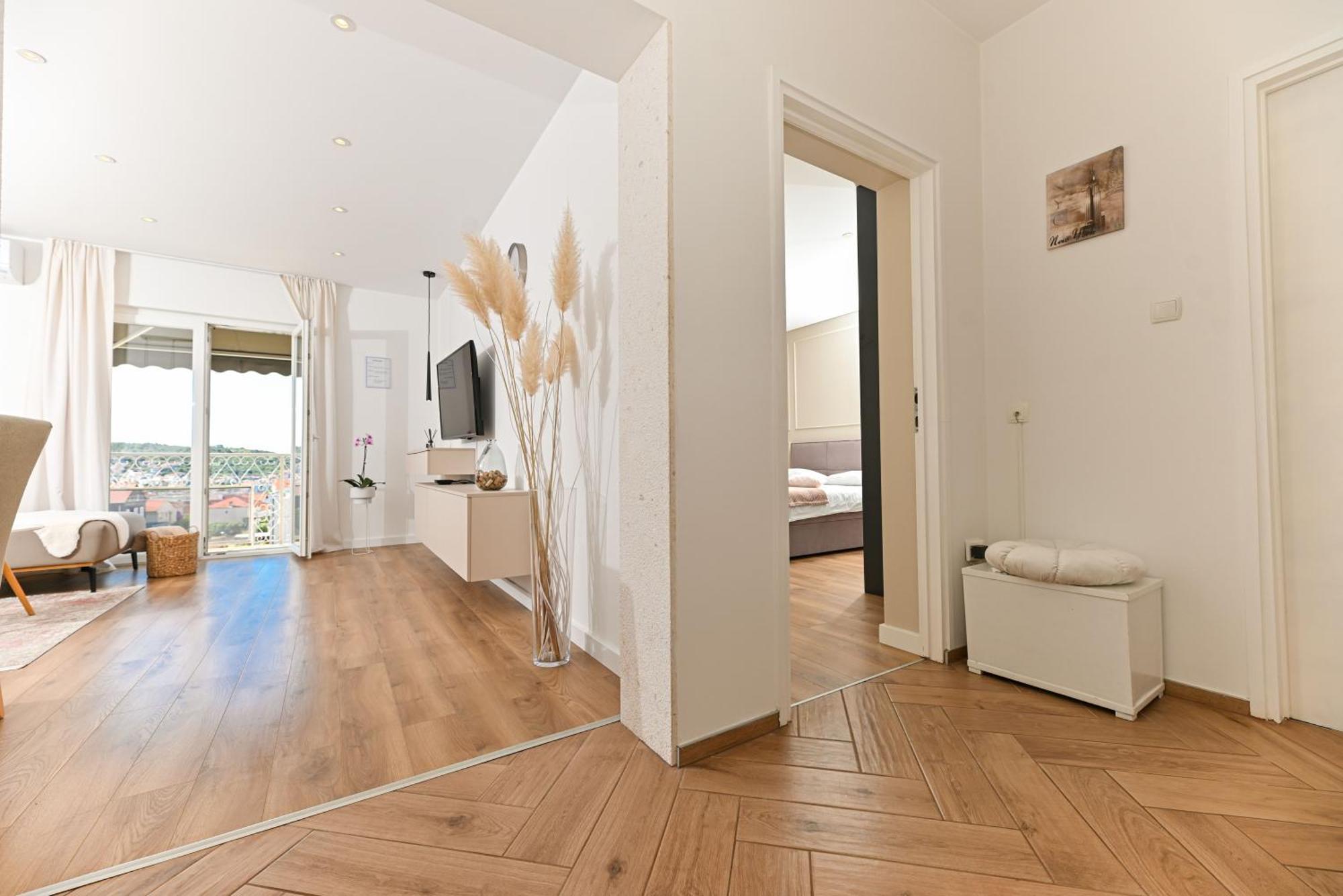 Apartment Dajana Trogir Bagian luar foto